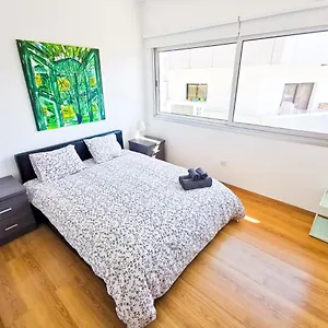 Daze Off Apartment, 300m To The Finikoudes Larnaca