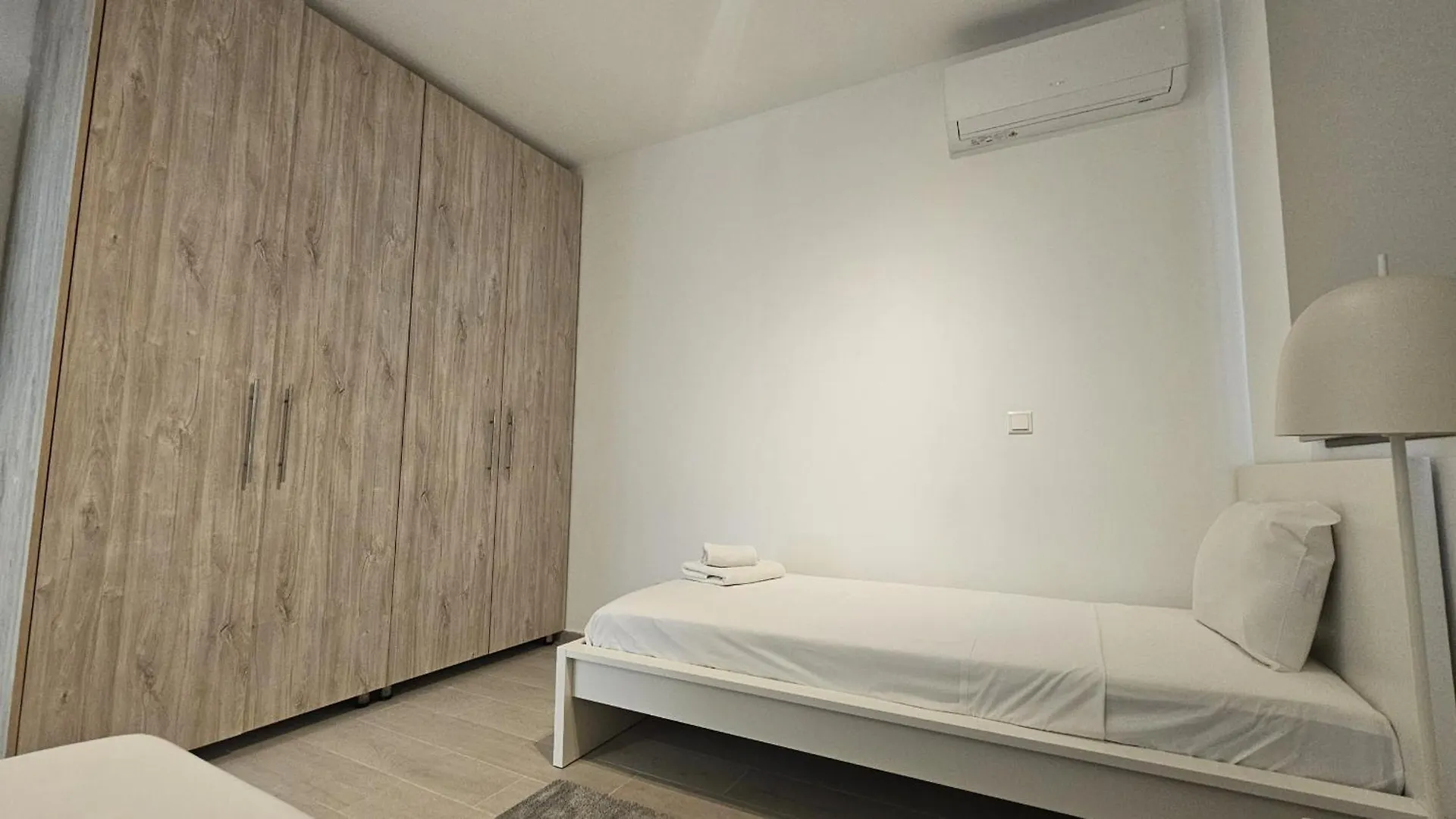 Stay Larnaca Pearl Apartment 0*,