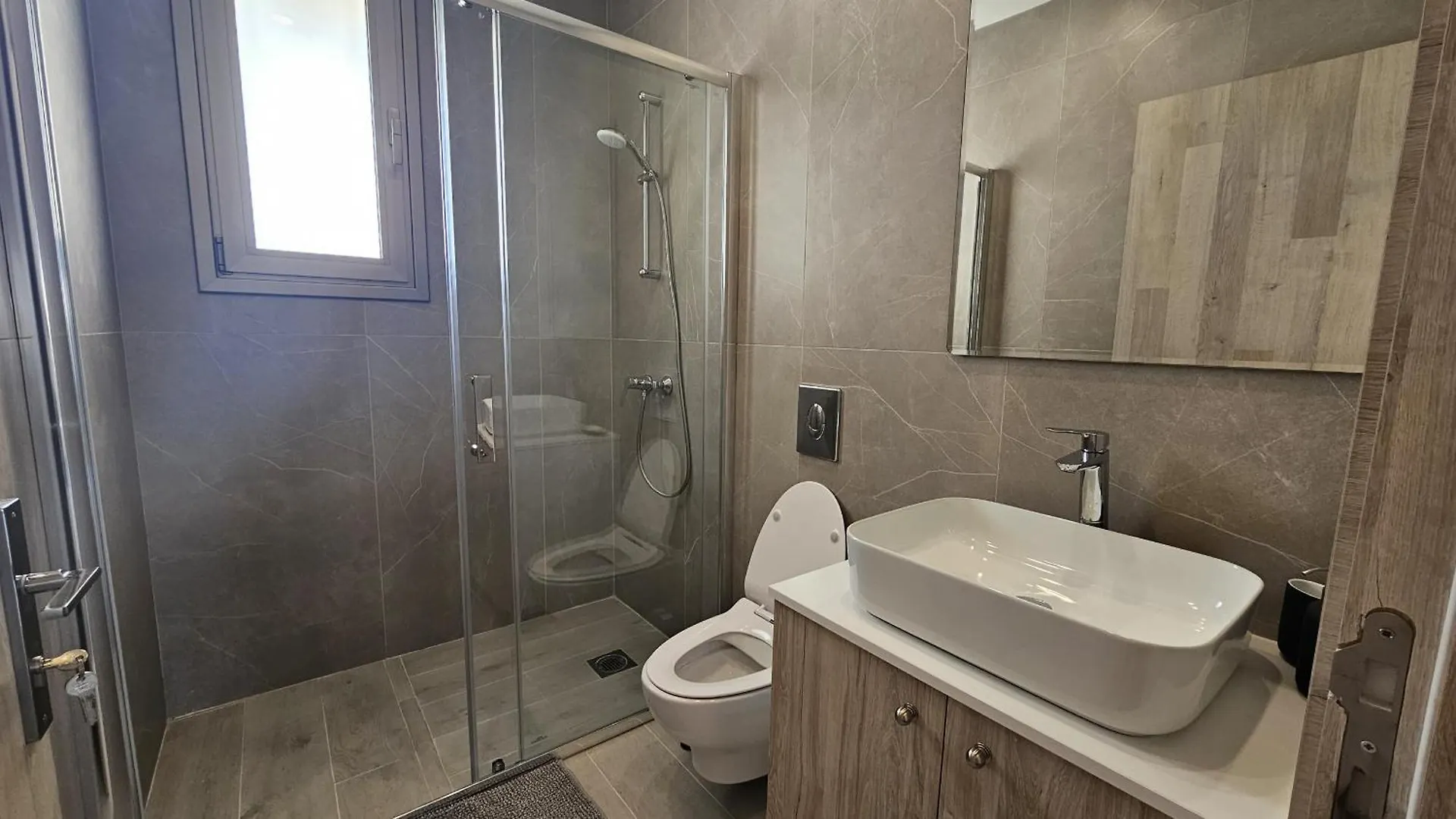 Stay Larnaca Pearl Apartment 0*,  Cyprus