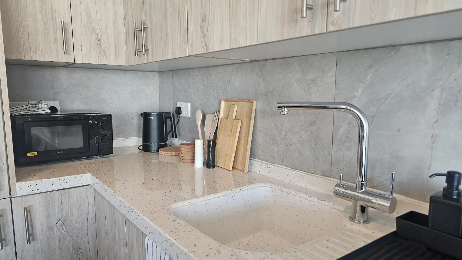 Stay Larnaca Pearl Apartment